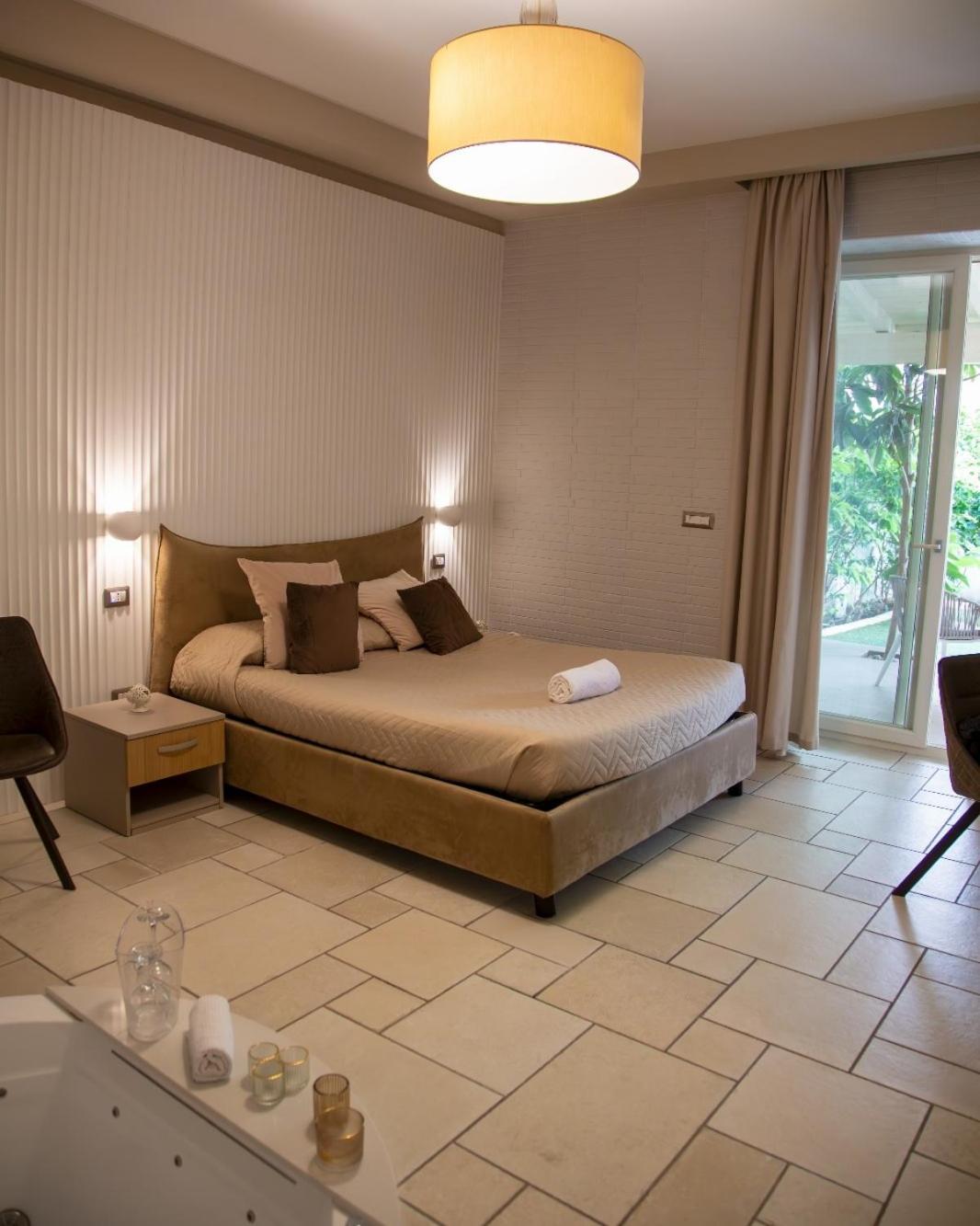 Lux Suite 타란토 외부 사진